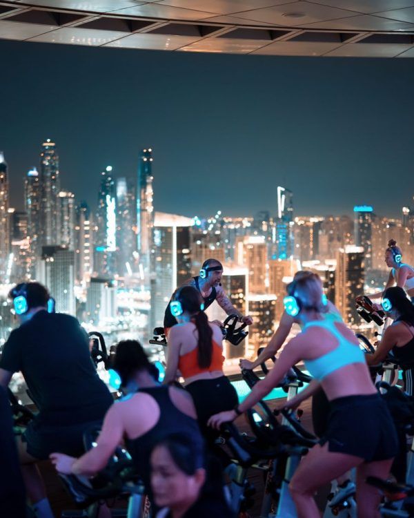 AURA SKYPOOL