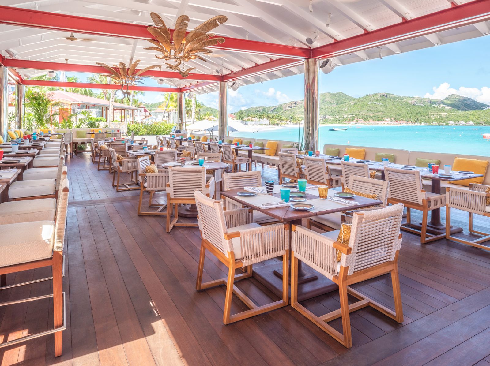 Sand Bar – Eden Rock